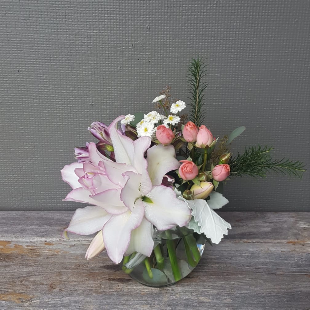 Eureka Florist Flower Delivery by Eureka Florist