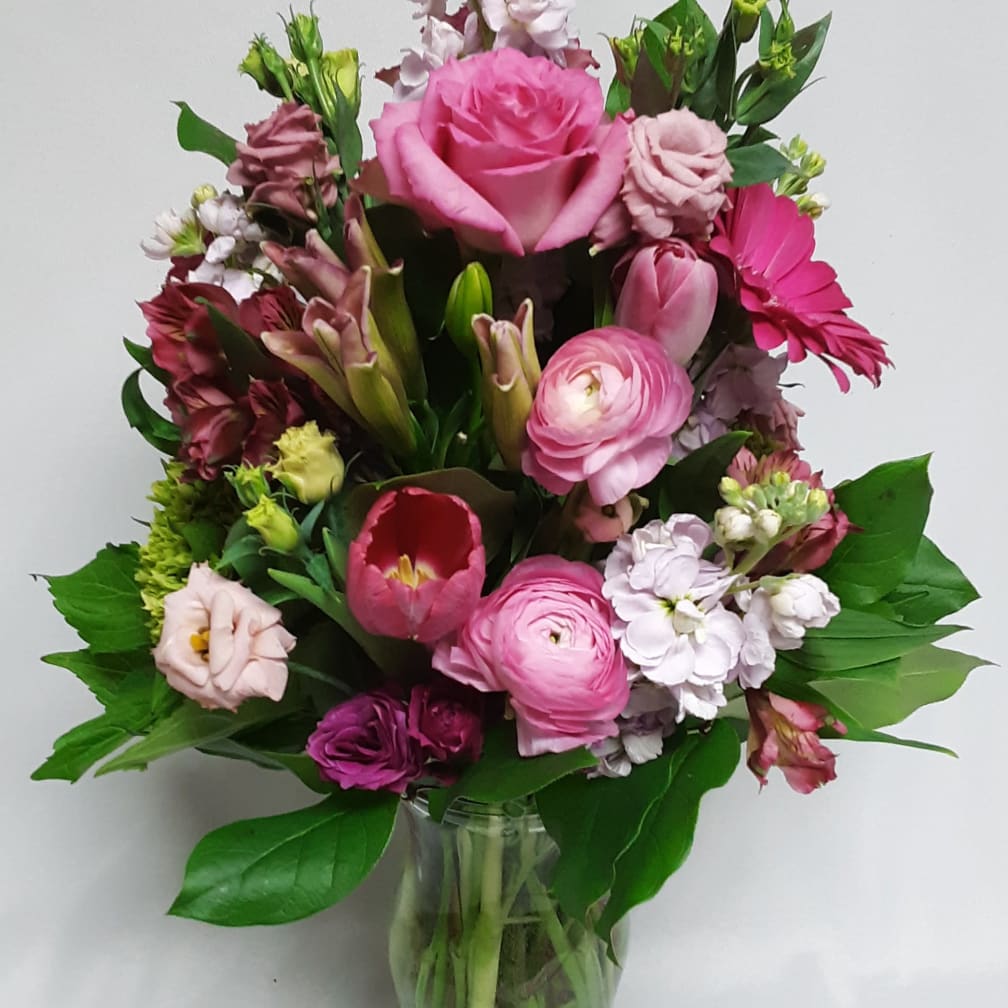 Greensburg Florist | Flower Delivery by Curly Willow