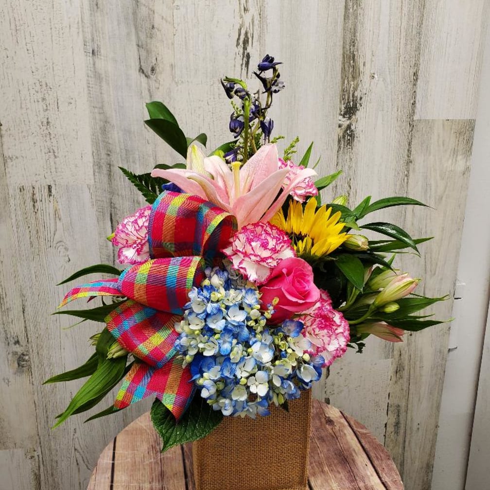 Rockwood Florist Flower Delivery by Rockwood Flower Shop