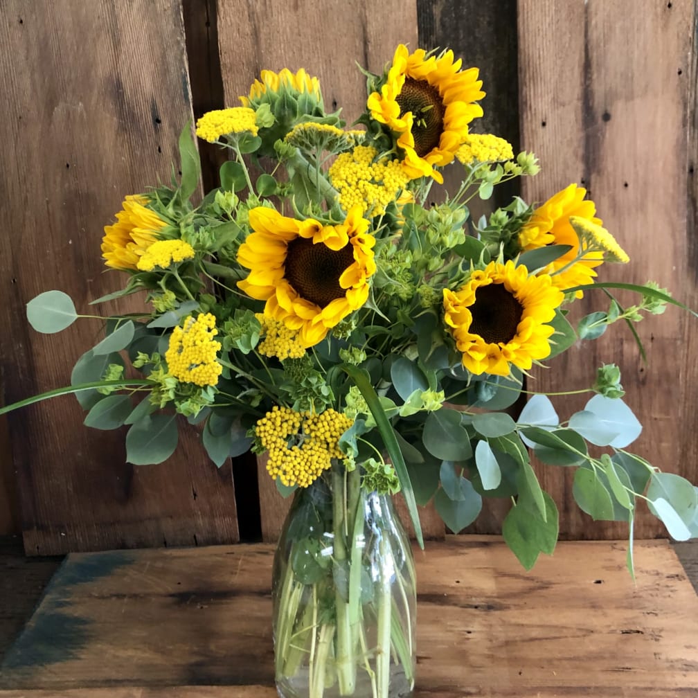 Swedesboro Florist Flower Delivery by Petals and Paints