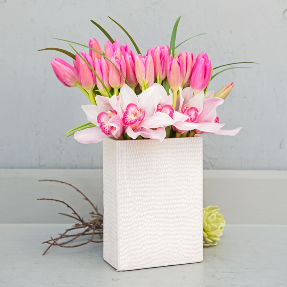 Los Angeles Florist Flower Delivery By La Fleur By Tracy