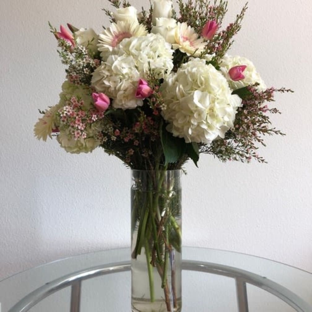 Los Angeles Florist Flower Delivery By Amor Sin Flores