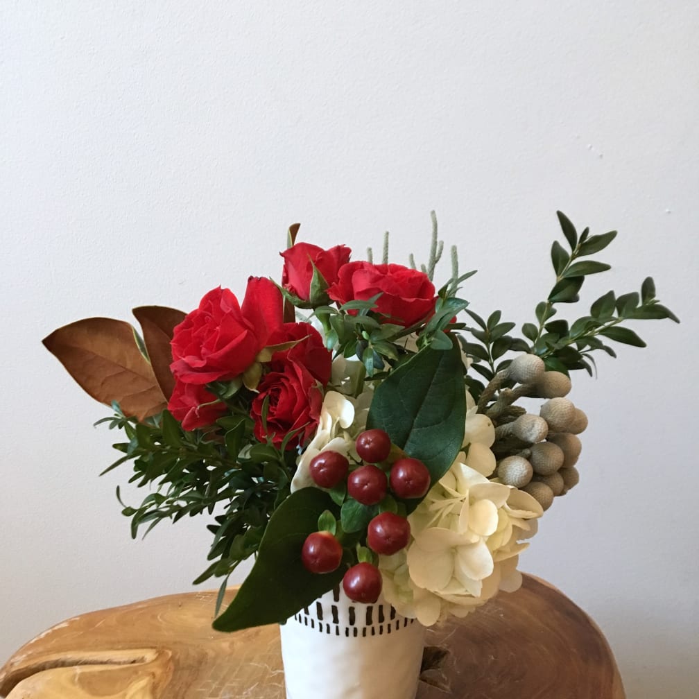 Charlottesville Florist Flower Delivery by Hedge Fine Blooms