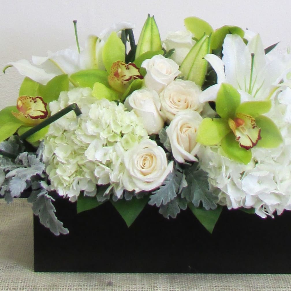 Laguna Niguel Florist Flower Delivery by Crown Valley Florist