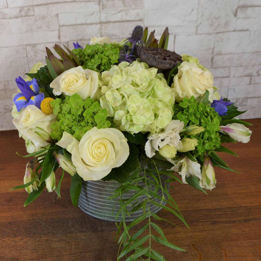 Costa Mesa Florist | Flower Delivery by Flower-Synergy