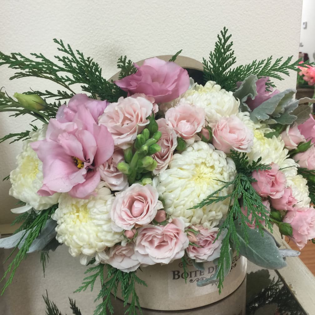 Burbank Florist | Flower Delivery by Boite De Fleurs, Inc