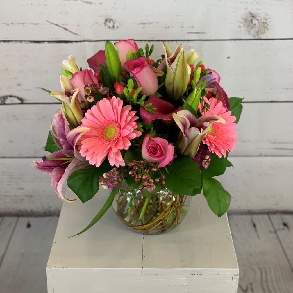 Darien Florist Flower Delivery by Springdale Florist & Greenhouses