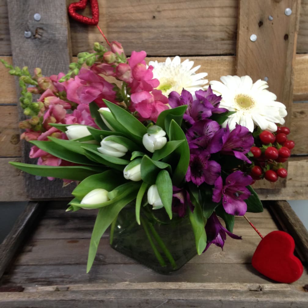 Cambridge Florist Flower Delivery by Coady Florist