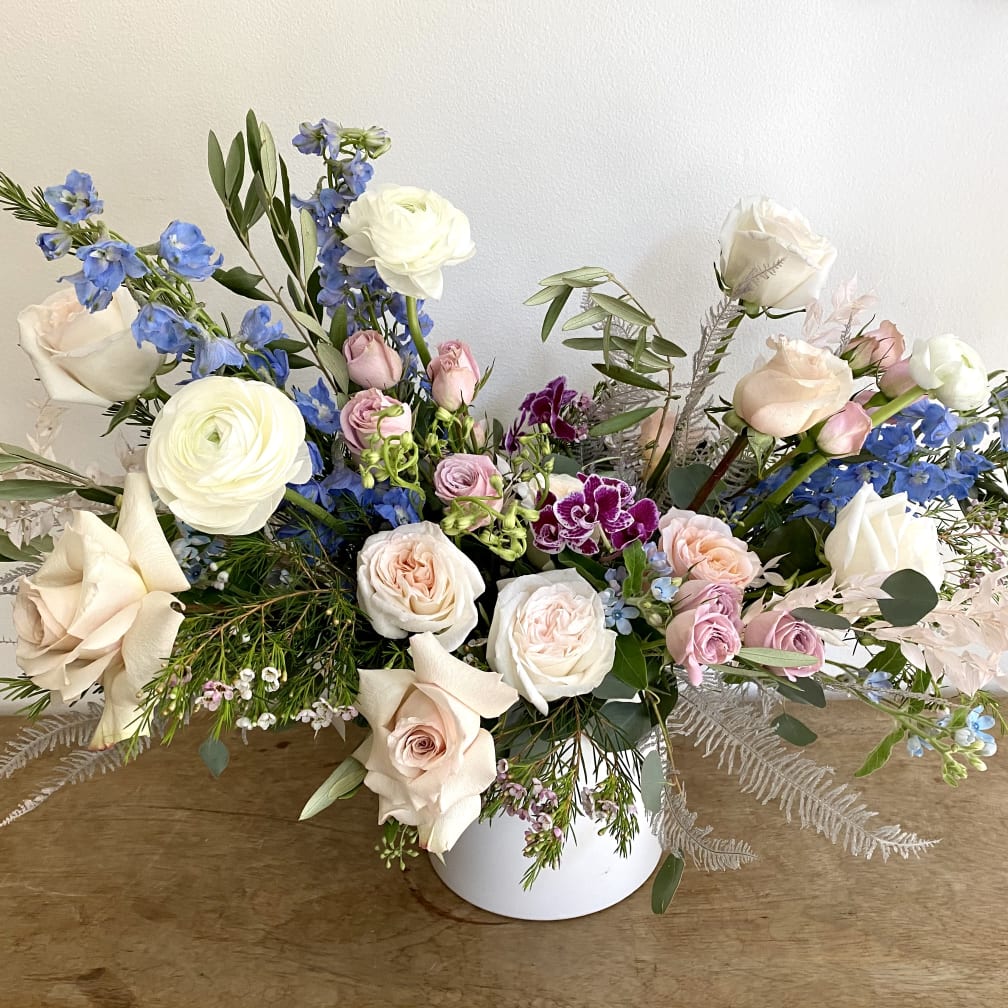 Astoria Florist Flower Delivery by Petals & Roots