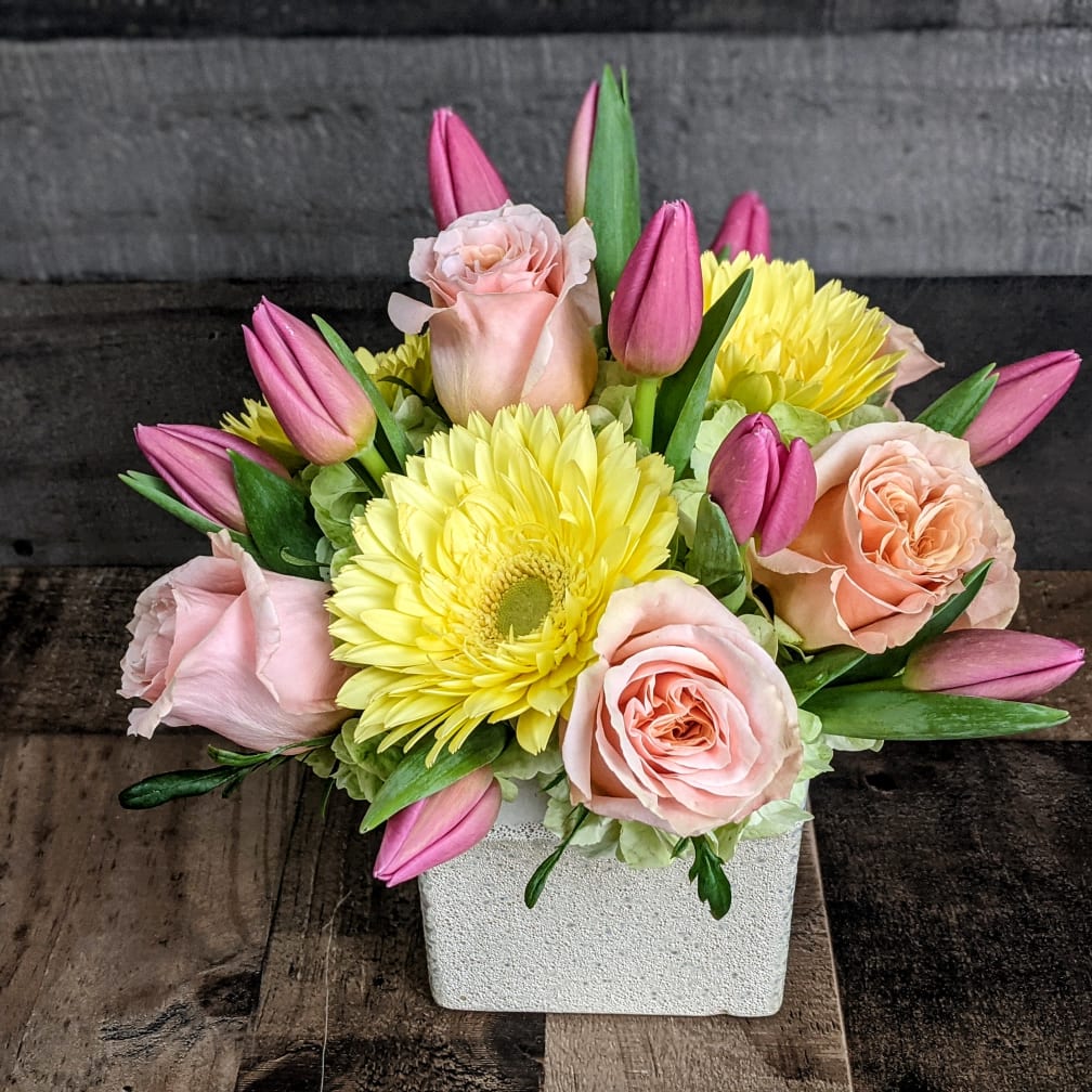 Londonderry Florist Flower Delivery by Harrington Flowers