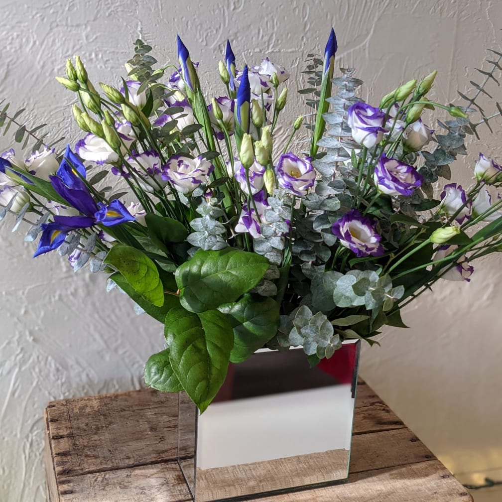 Belmont Florist Flower Delivery by Jayne's Flowers