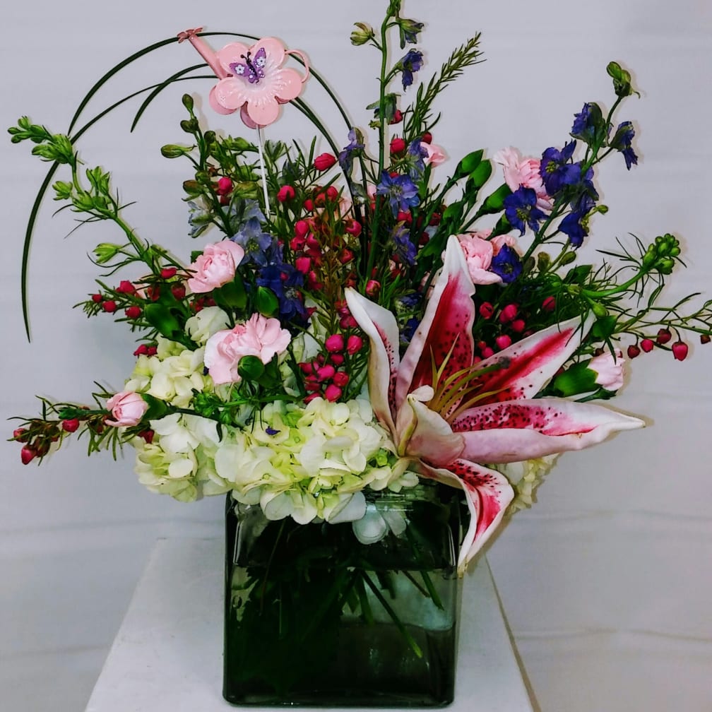 Olive Branch Florist Flower Delivery by The Yellow Rose Florist LLC