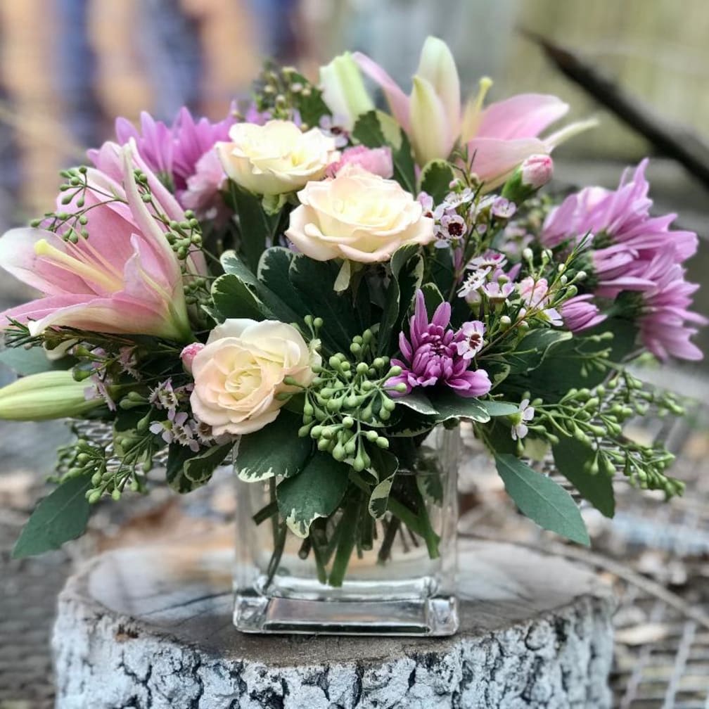 Shawnee Florist Flower Delivery by Graves Floral