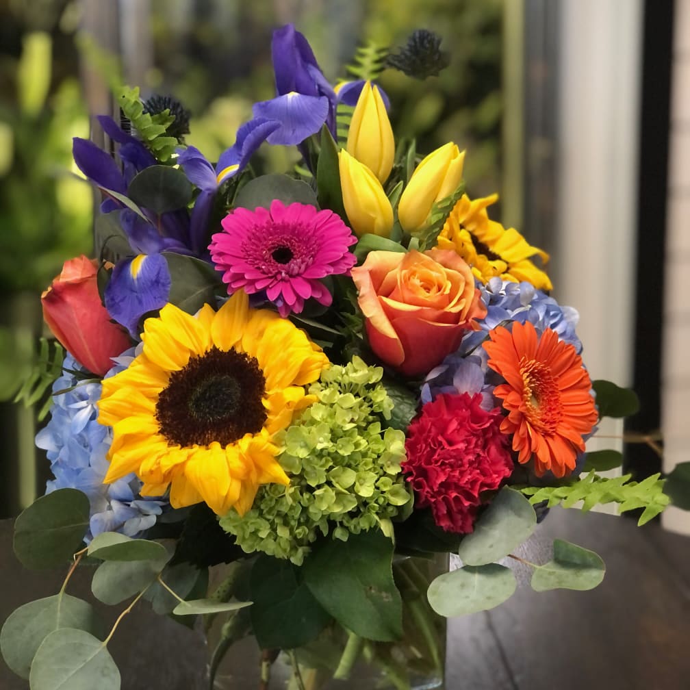 Salem Florist Flower Delivery by Ford Flower Co.