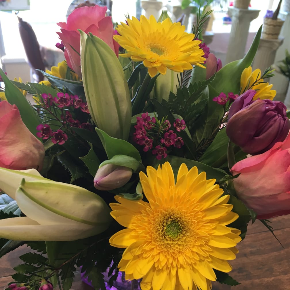CAMARILLO Florist Flower Delivery by FLOWER POWER