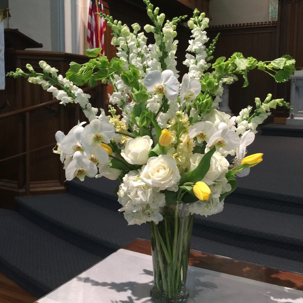SAINT LOUIS Florist Flower Delivery by Thorn Studio