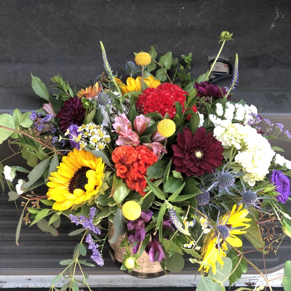 Philadelphia Florist Flower Delivery by Nature's Gallery Florist, Inc.