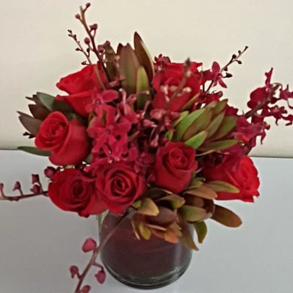 Los Angeles Florist Flower Delivery by Floral Art By Mia