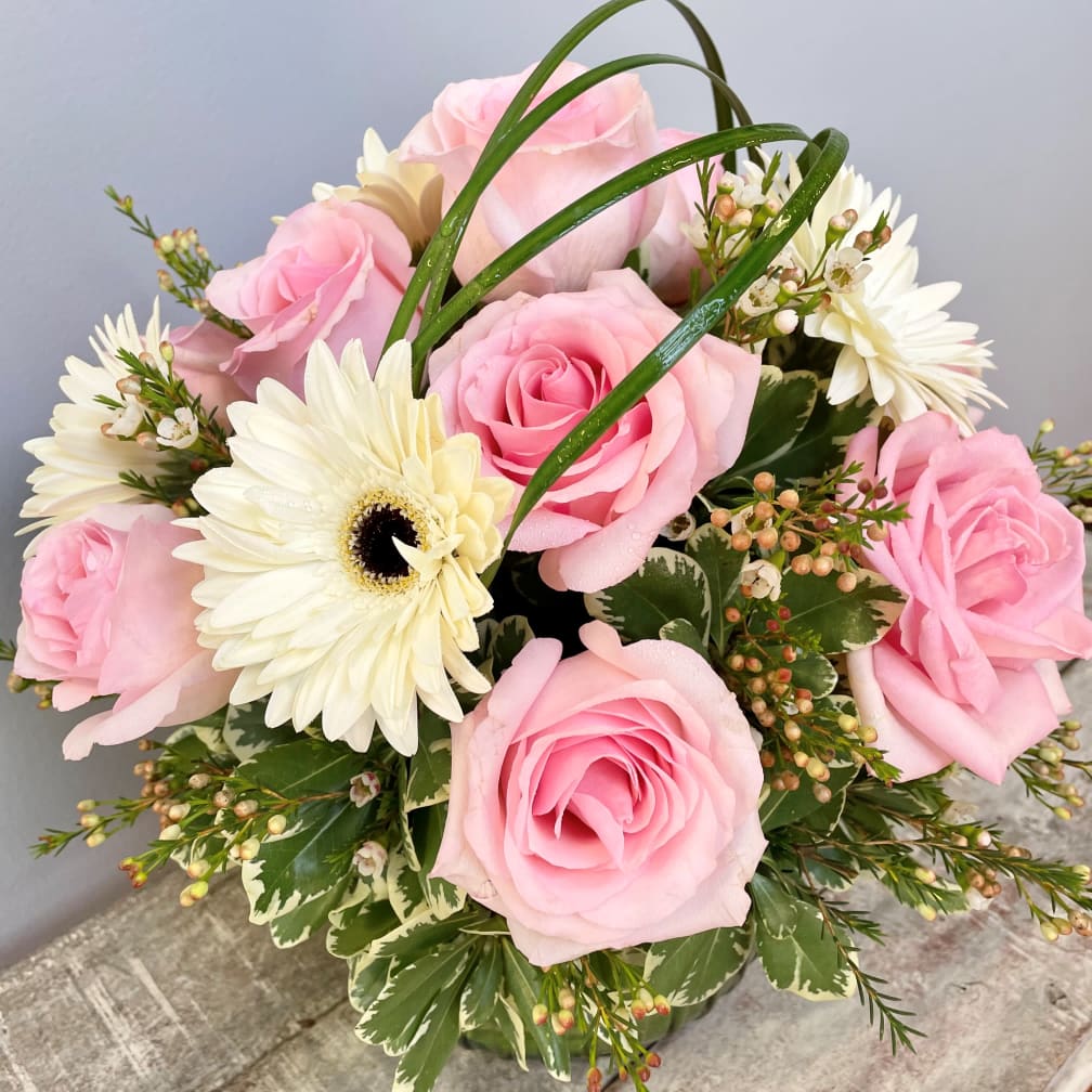 Murfreesboro Florist Flower Delivery by Enchanted Flower Shop