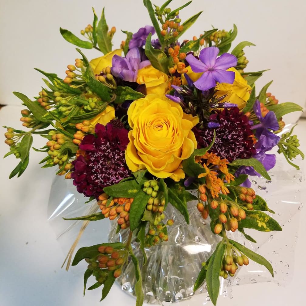 Lake Oswego Florist Flower Delivery by Buddies Flowers