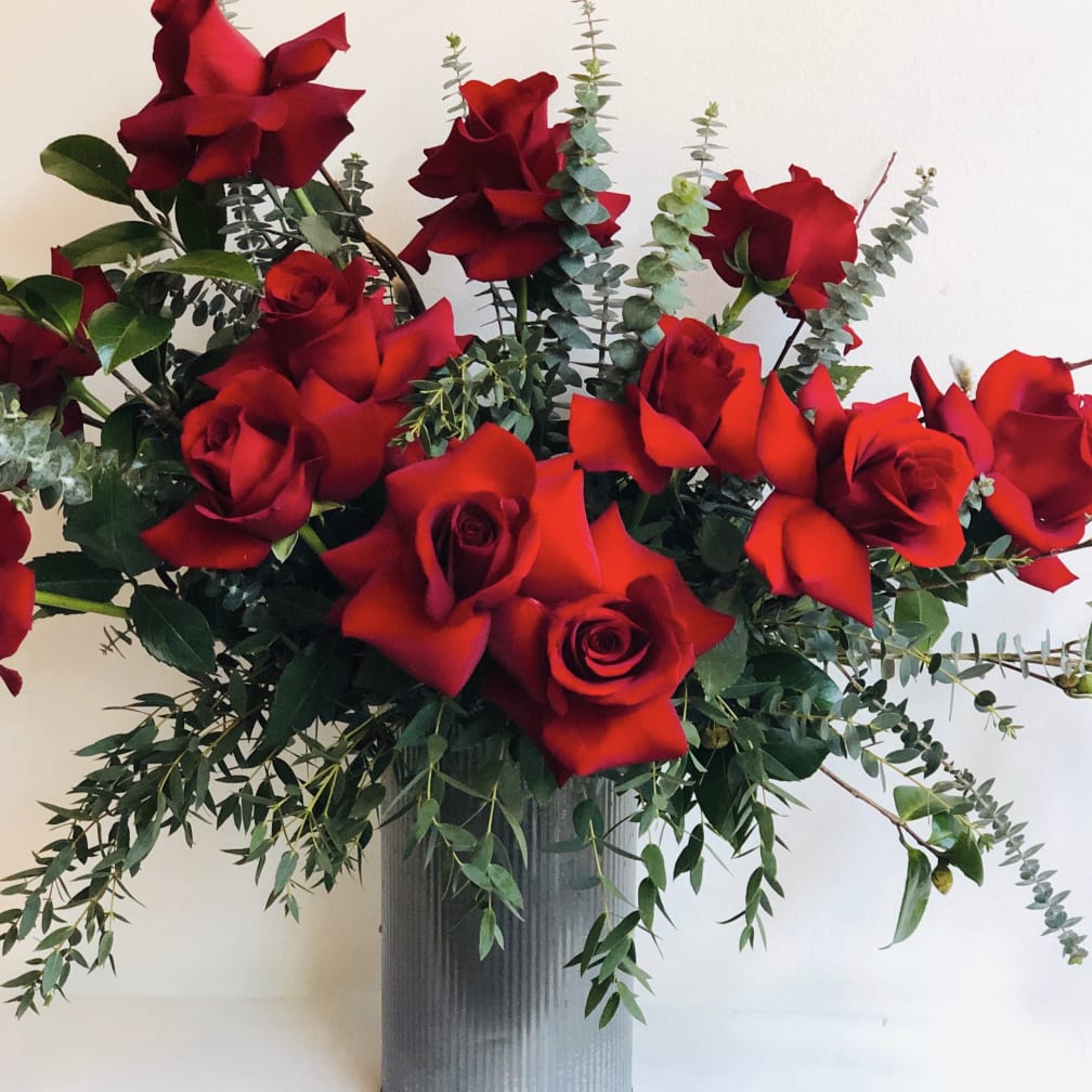 Astoria Florist Flower Delivery by Petals & Roots