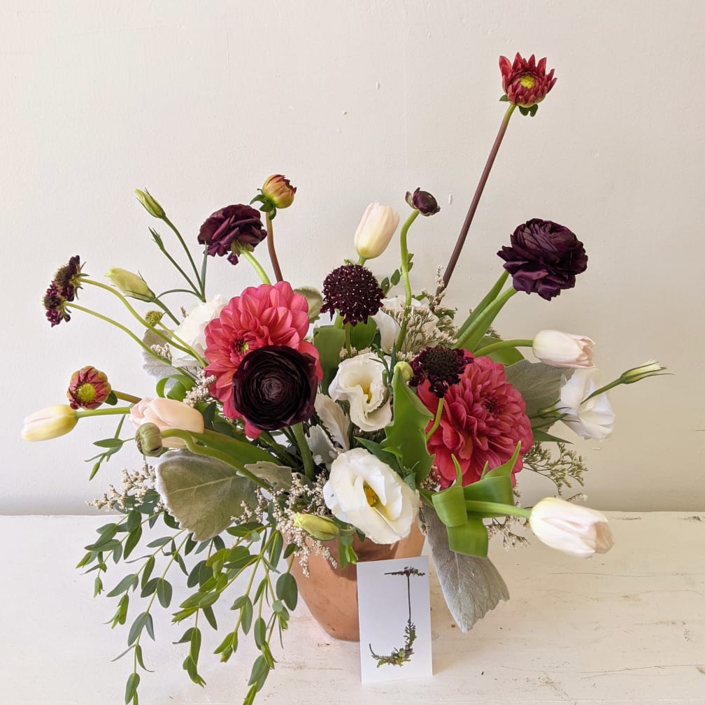 Redondo Beach Florist Flower Delivery by J Flowers