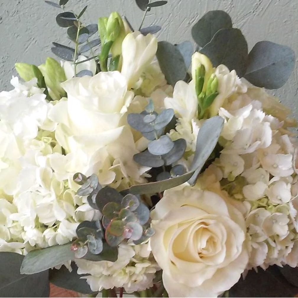 Saint Louis Florist Flower Delivery by Flowers to the People