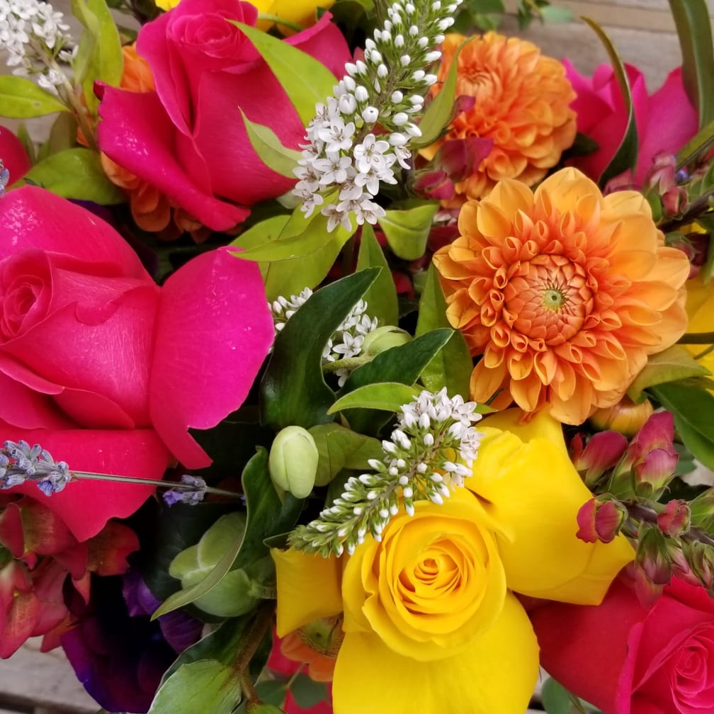 Santa Monica Florist Flower Delivery by Dellarobbia Design Studio