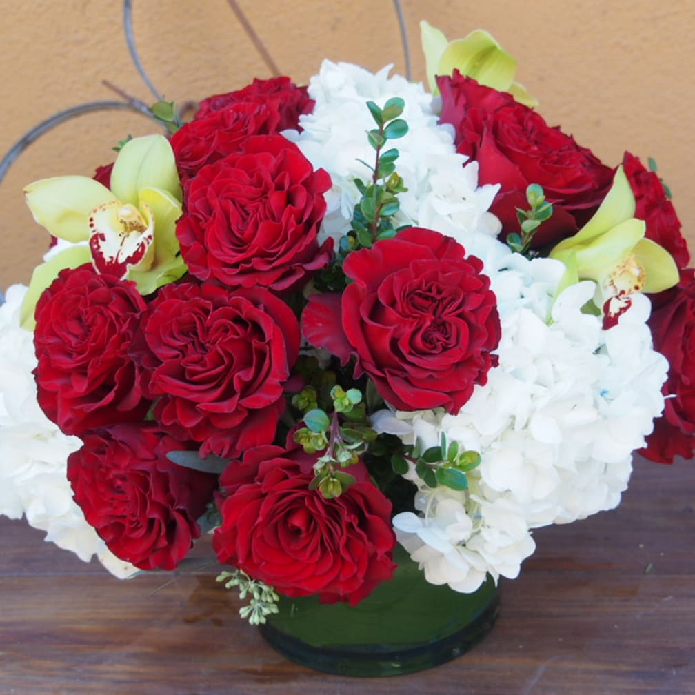Santa Monica Florist Flower Delivery by Blossom Floral