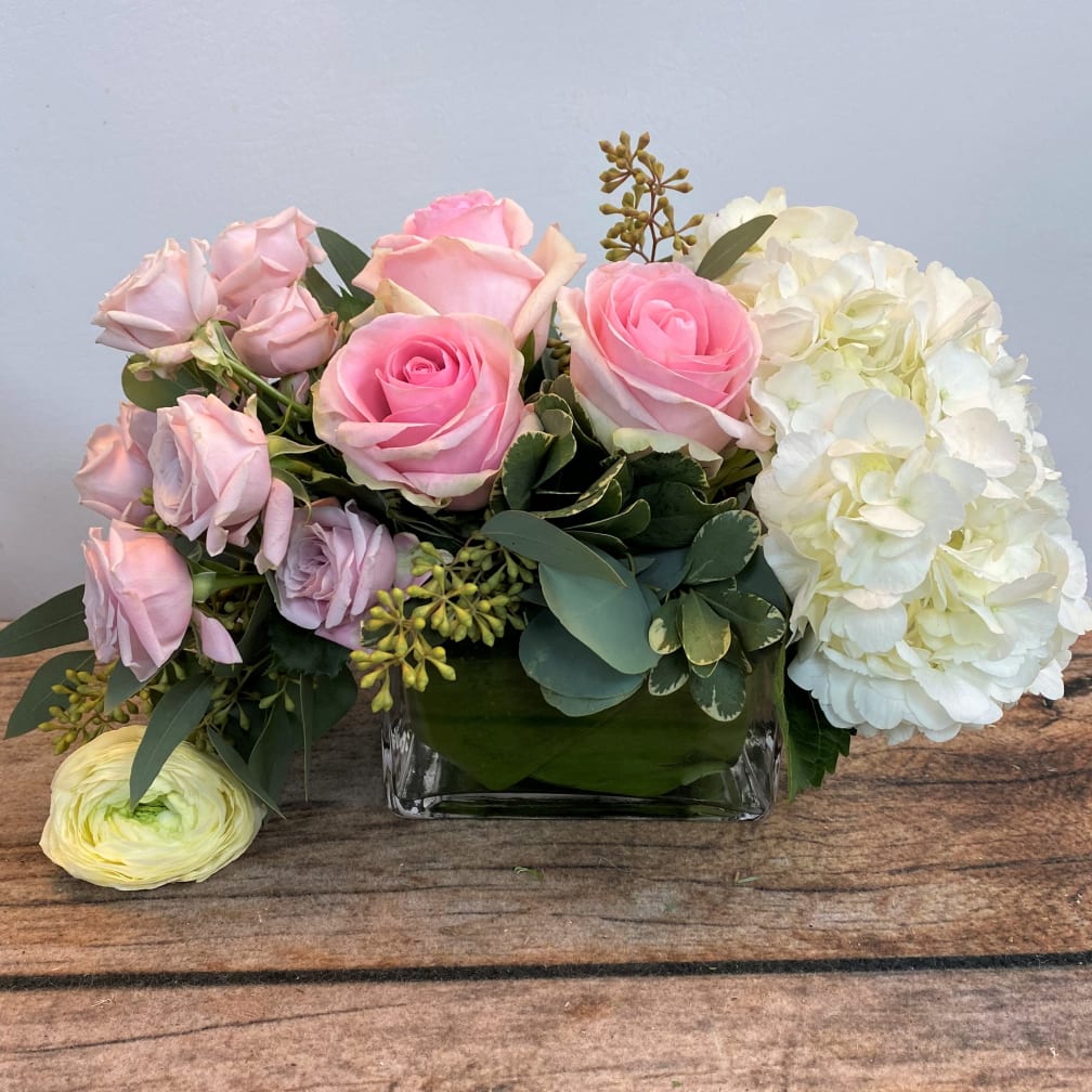 riverside flower shop college