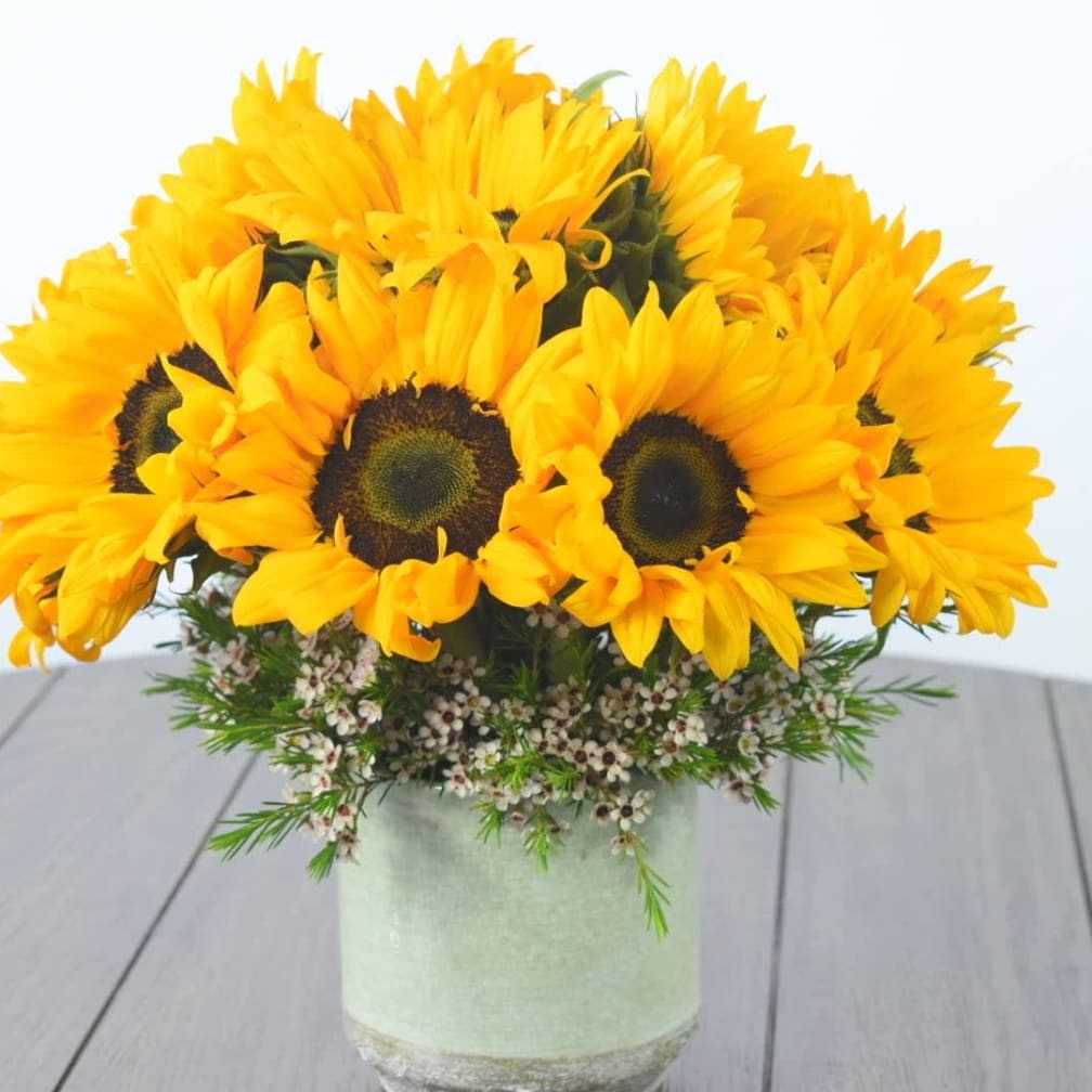 Los Angeles Florist Flower Delivery by JNJ Florals