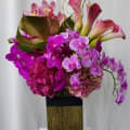 Floral Design by Dave's Flowers store photo