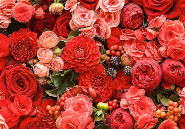 RED FLOWERS: ROMANCE & PASSION