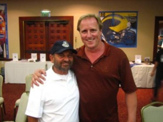 Jay golfs with Joe Pesci