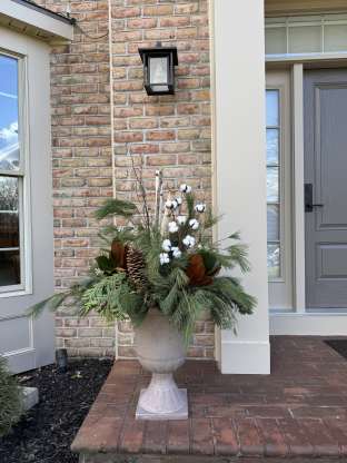 Seasonal Outdoor Planter Designs
