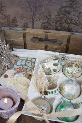Botanical Christmas decor