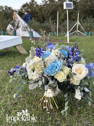 Are you planning a winter wonderland  wedding and lo