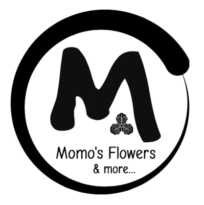 Momo's Flowers and More Logo