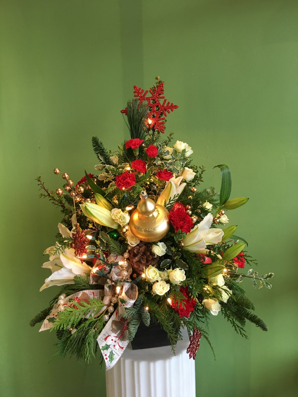 Christmas Tree Flower Arrangement Off 52 Online Shopping Site For Fashion Lifestyle