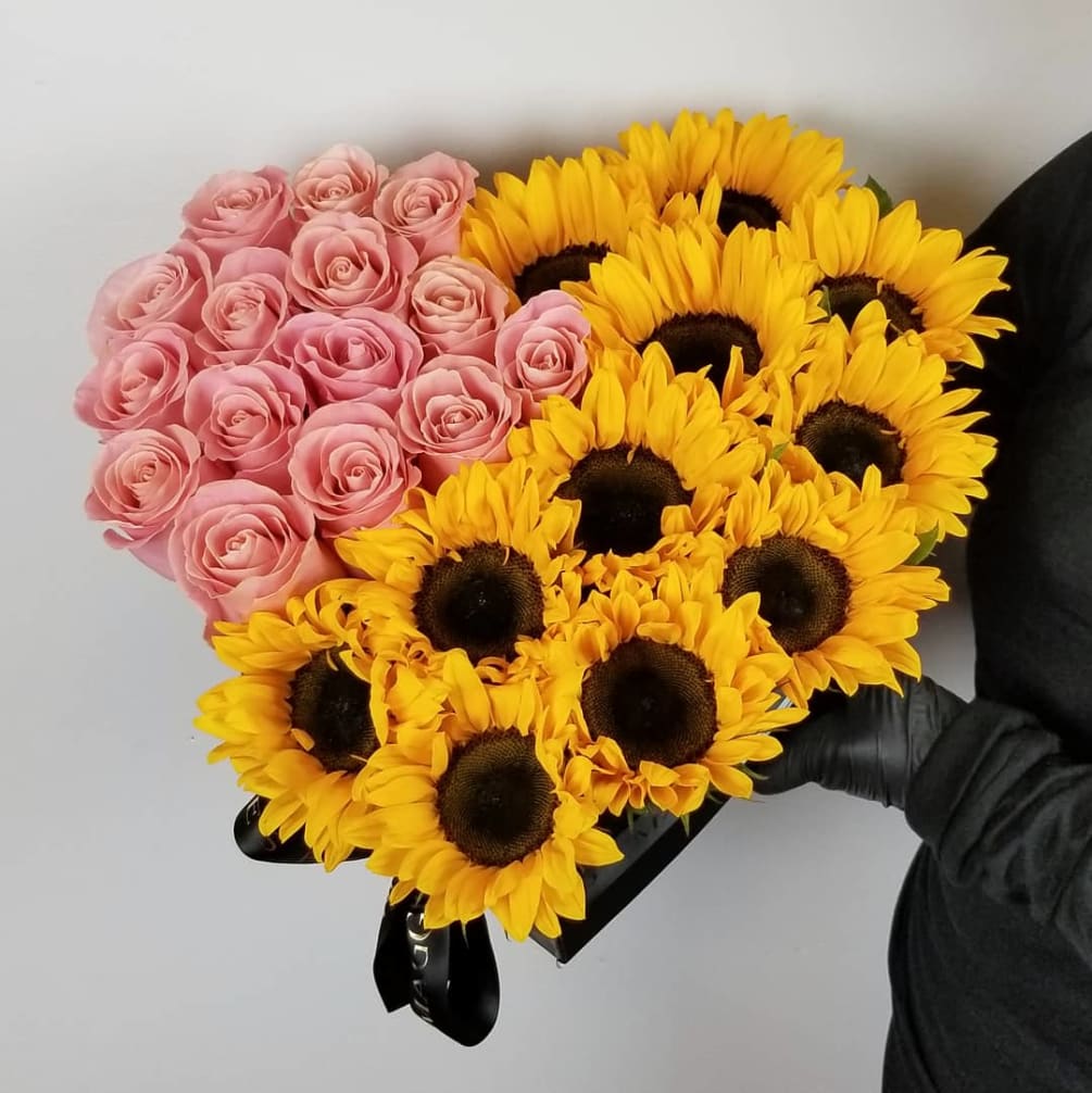 Hermosa X Sunflower Heart Box By Maggie S Flower Shop