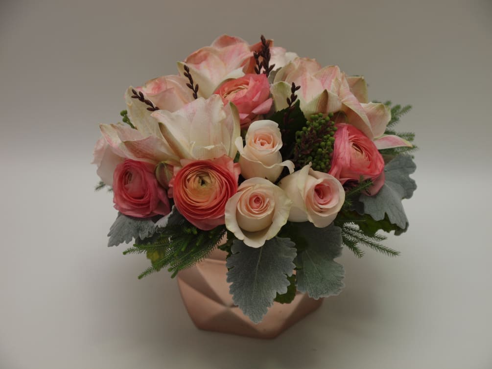 lush premium florals in rose gold contemporary container