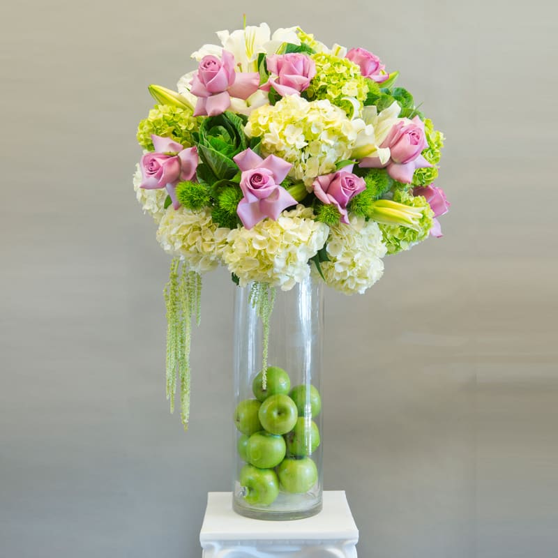 Beautiful, elegant arrangement will suit any special occasion!
