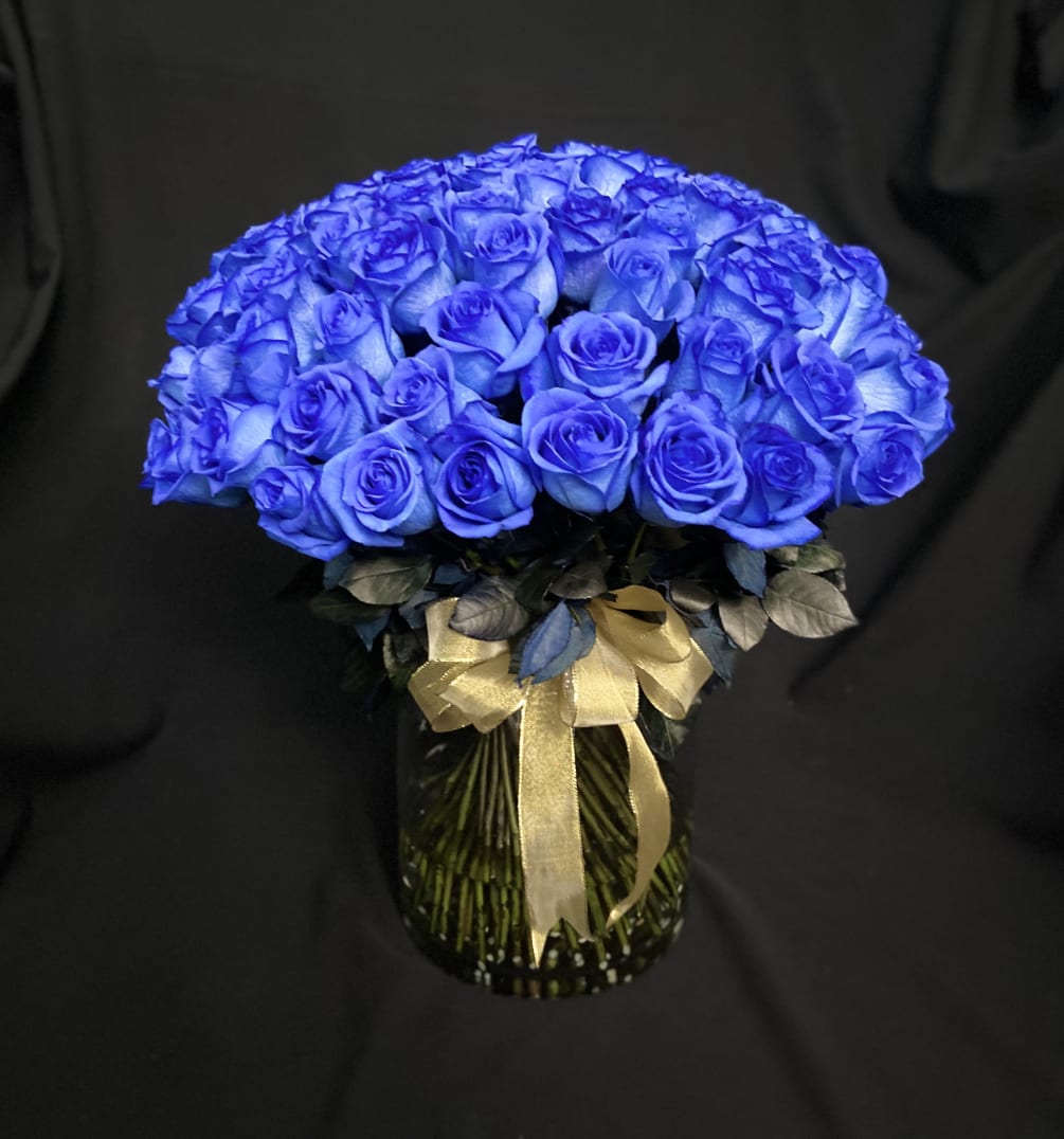 Blue Rose Vase by Blue House Flowers