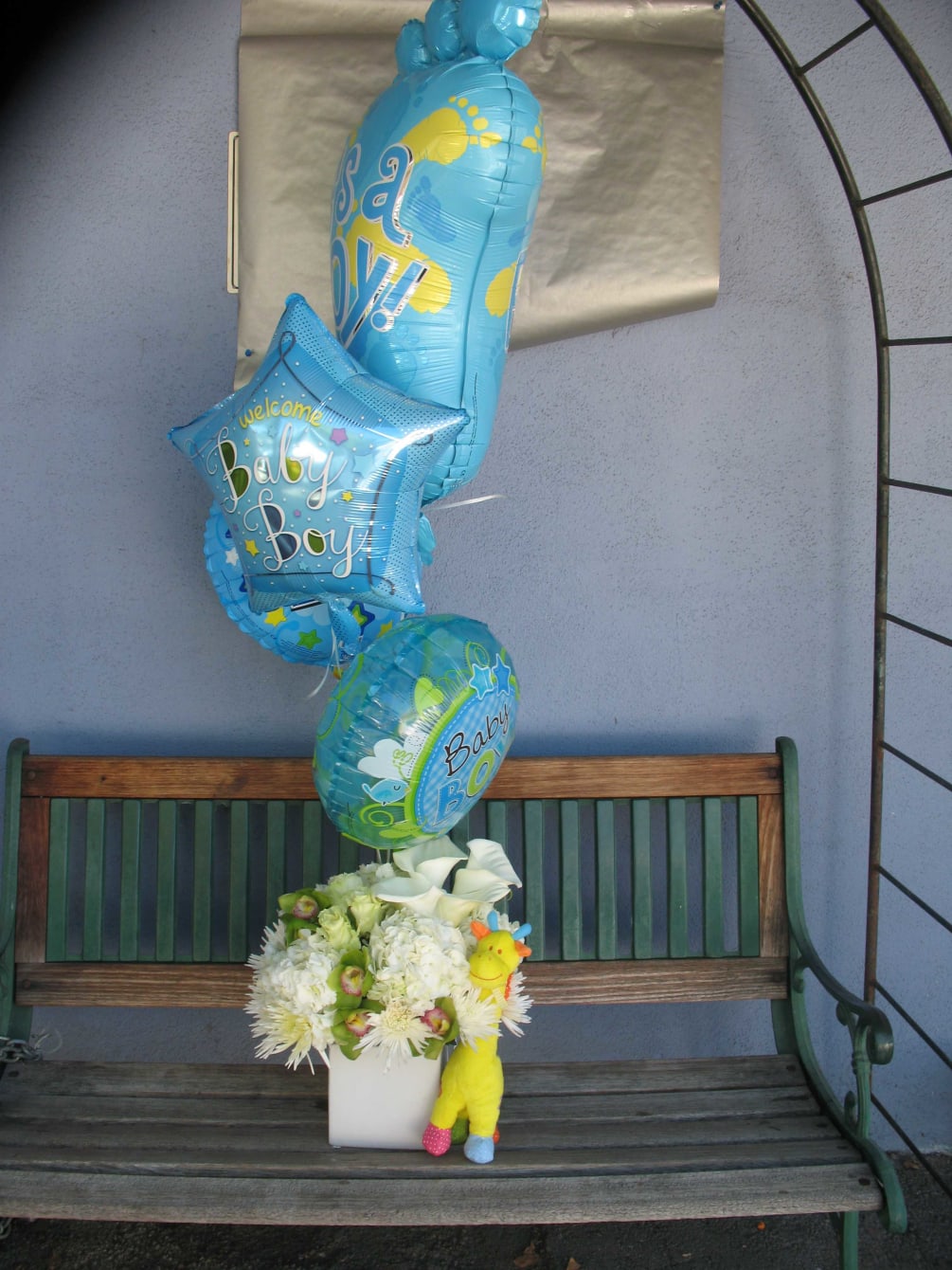 It's a boy hotsell flowers and balloons