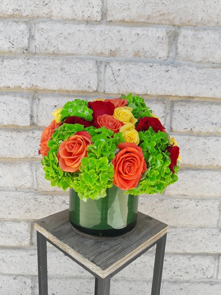  Mix of Bright roses and Green hydrangeas. 
