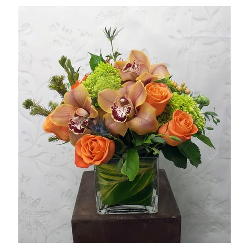 Embrace fall with this grand arrangement exclusively from James Weir Floral Co.
Ochre