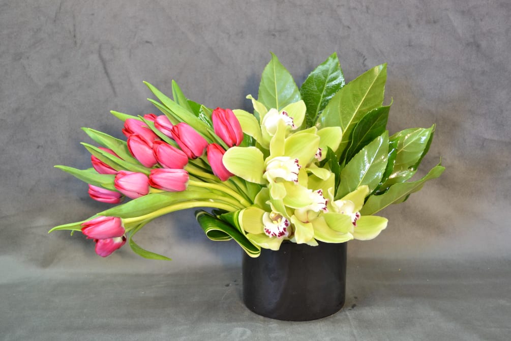 Simple elegant with Tulips and Orchids with leafs for every moment to