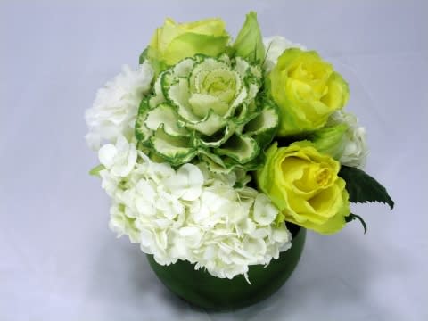 A creative floral design that&#039;s trendy and attractive in style. This flower
