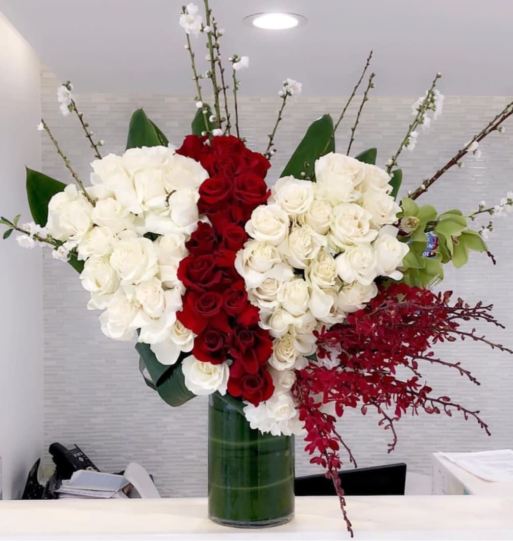 A grand and gorgeous arrangement for that special someone. 