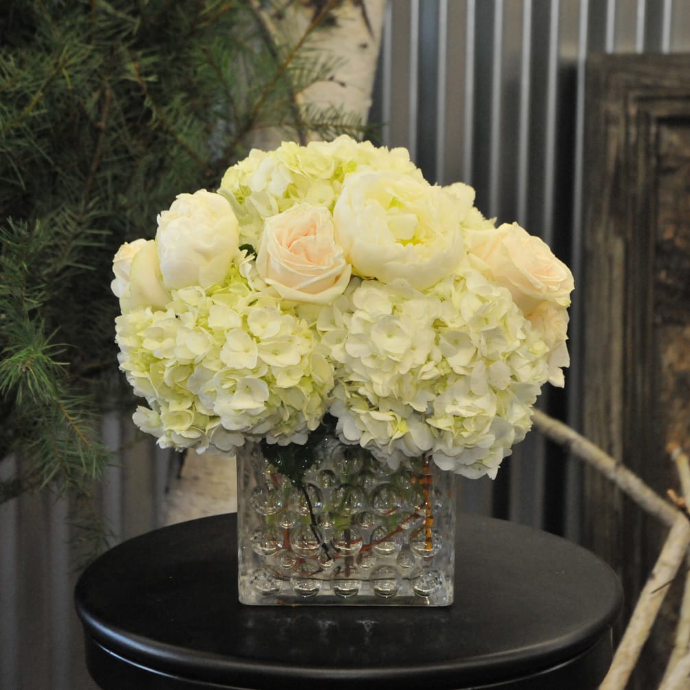 Beautiful mix of roses, hydrangeas and peonies. Perfect for any occasion!
(Photo Credit: